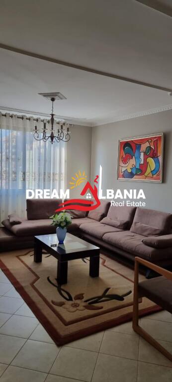 Appartamento 3+1+2 in affitto in via Kavaja vicino a 21 Dhjetori a Tirana (ID 4231326)