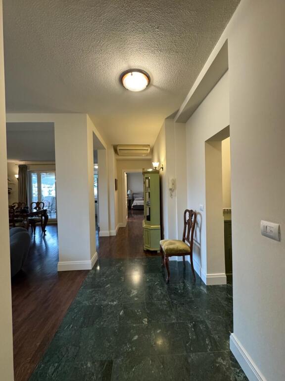 Apartament 2+1+2 per qira Komuna e Parisit