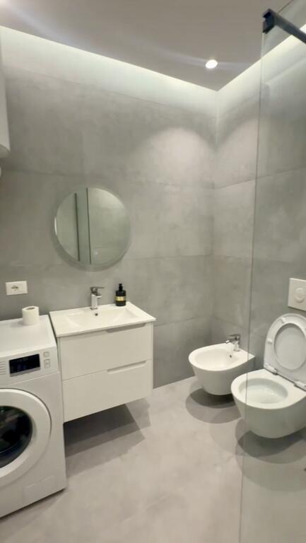 Jepet me QIRA apartament 1+1 tek Hotel "Diplomat", Zona "Vasil Shanto"