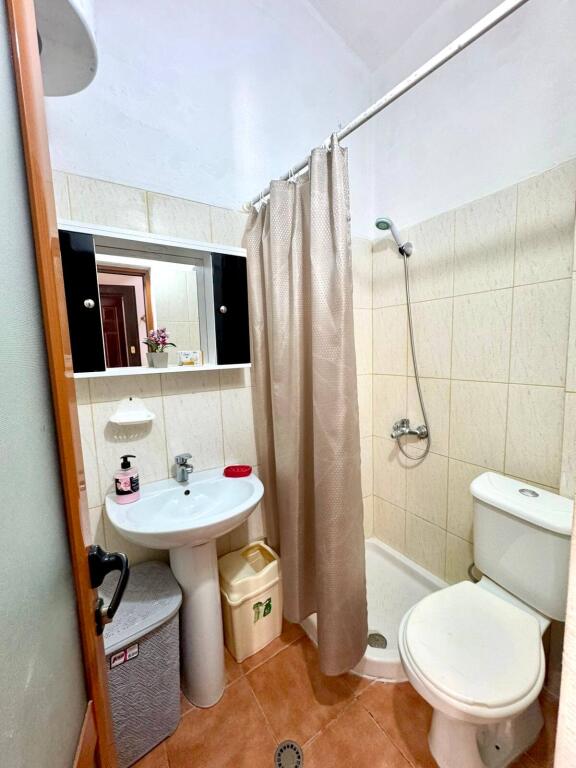 Jepen apartamente me Qera 1+1 ne Durres, Tek Shkembi i Kavajes!