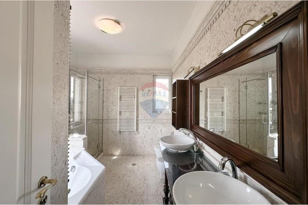 Villa su 3 piani in affitto, Tuscany Villas