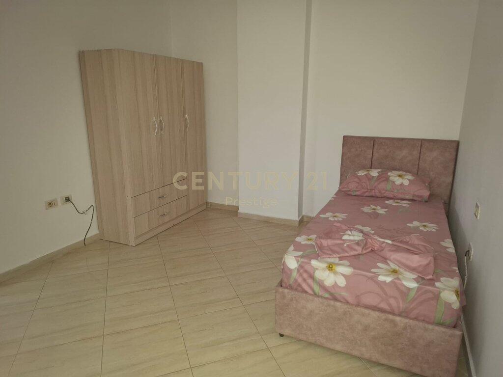APARTAMENT 3+1 ME QIRA I VENDOSUR PRANE PASTICERI MELISA NE FRESK, TIRANE! 430 € /Muaj