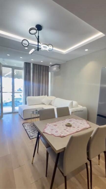 Jepet me QIRA apartament 1+1 tek Hotel "Diplomat", Zona "Vasil Shanto"