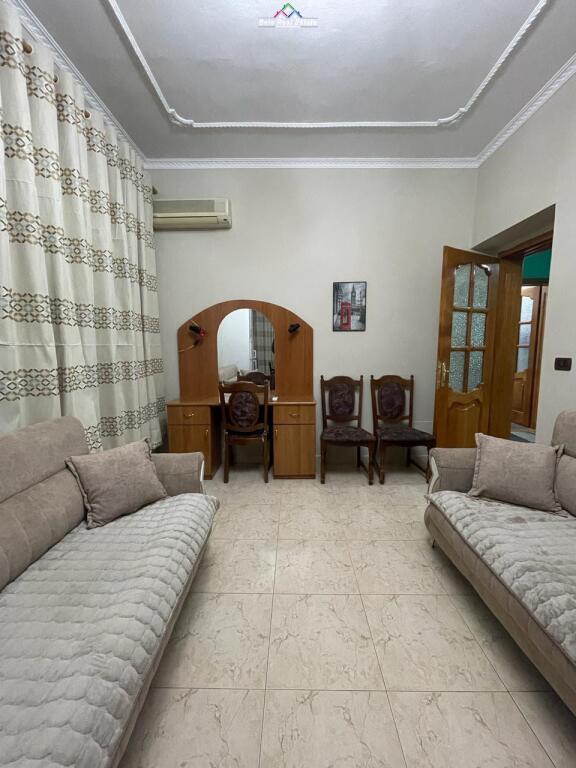Apartament me Qera 2+1 ne Qender (ID B221348) Tirane