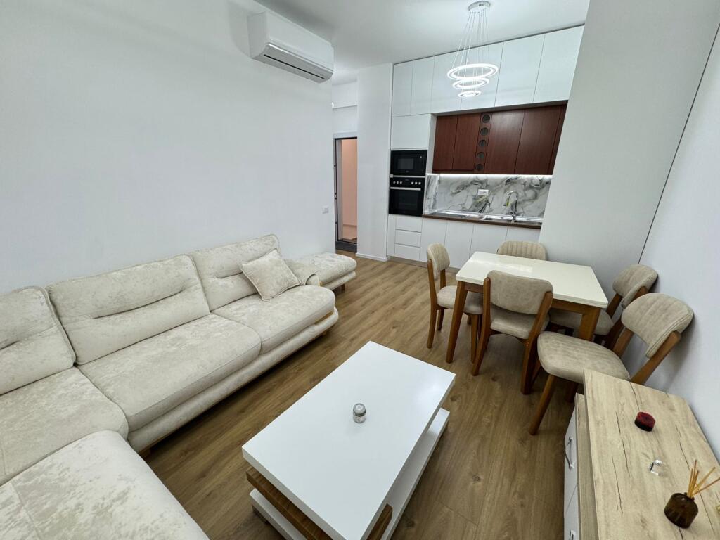 🚪Jepet me qera Apartament 1+1  📍Adresa : Rezidenca Oxa 💶 Çmimi 400€ pa parkim