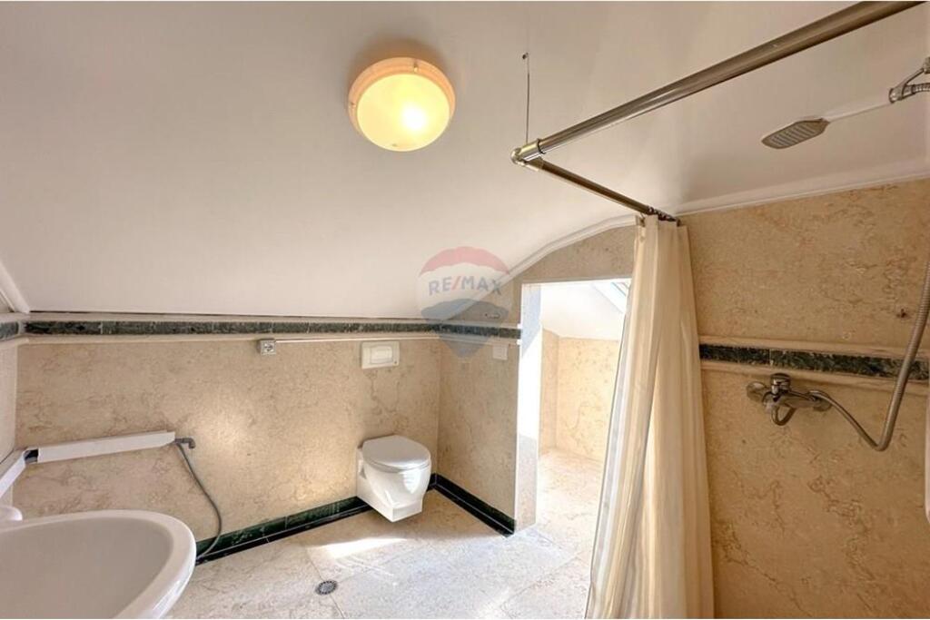 Villa su 3 piani in affitto, Tuscany Villas