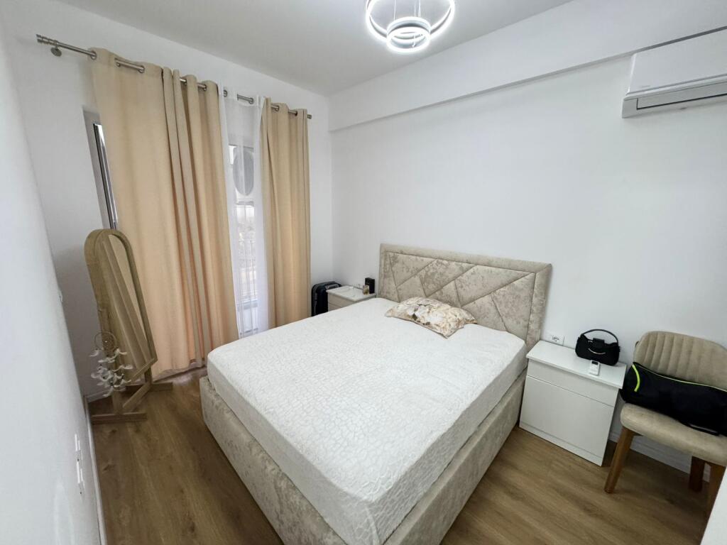 🚪Jepet me qera Apartament 1+1  📍Adresa : Rezidenca Oxa 💶 Çmimi 400€ pa parkim