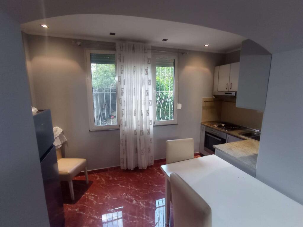 Apartament 1+1 me Qira Ali Demi Tirane