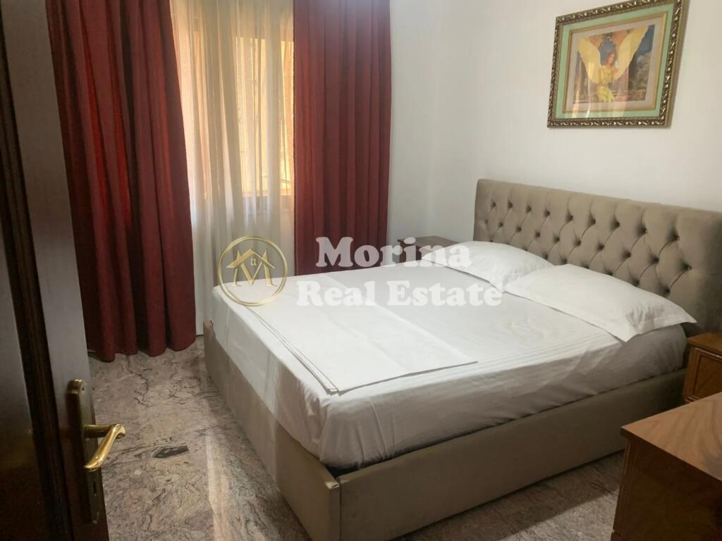 Affitto Appartamento 2+1, Viale Zogu 1, 900 Euro/mese