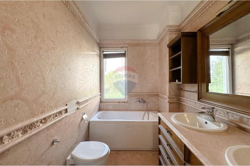 Villa su 3 piani in affitto, Tuscany Villas
