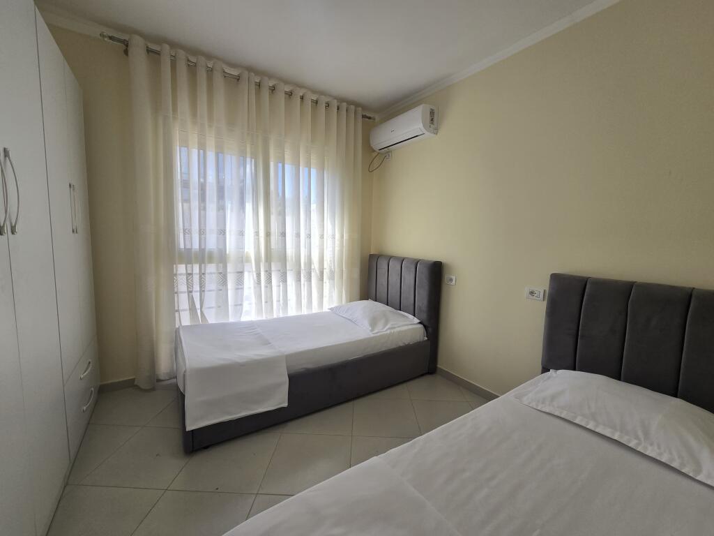 *Apartament  2+1+Ballkon me Qira*