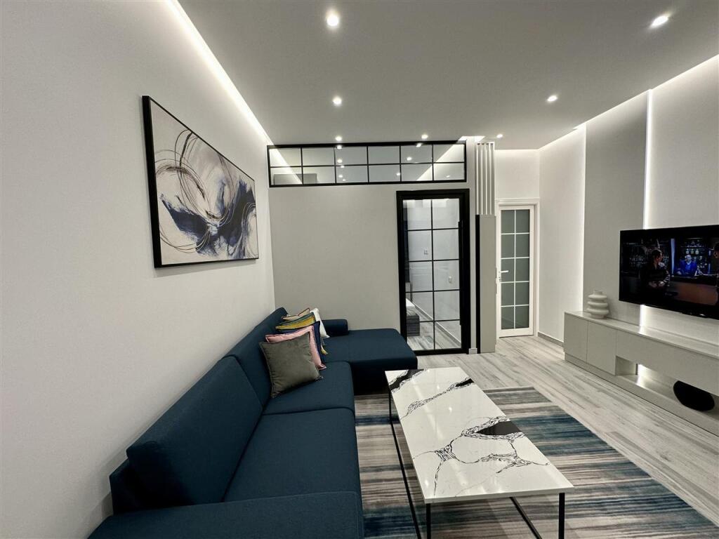 House 1+1 for sale in Laprake, Dritan Hoxha street (unit adapted for residence)
