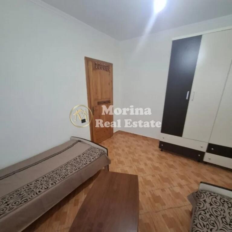 Affitto, Appartamento 1+1, a Kinostudio, 350 Euro/Mese