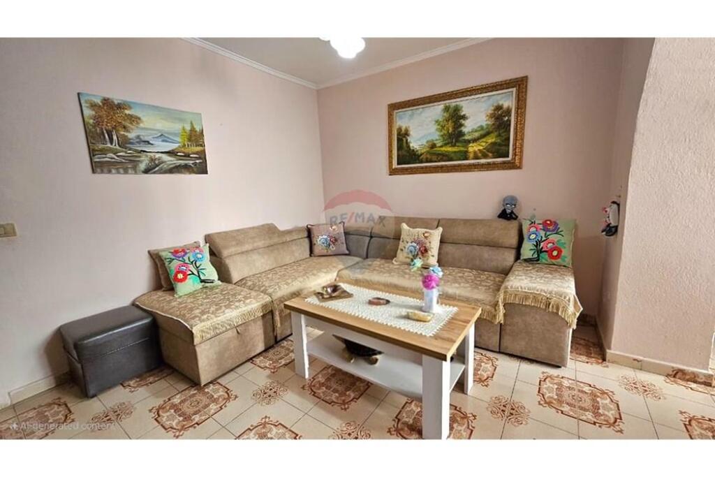 Shitet apartament 3+1+2 prane Brrylit perballe Maternitetit te Ri.