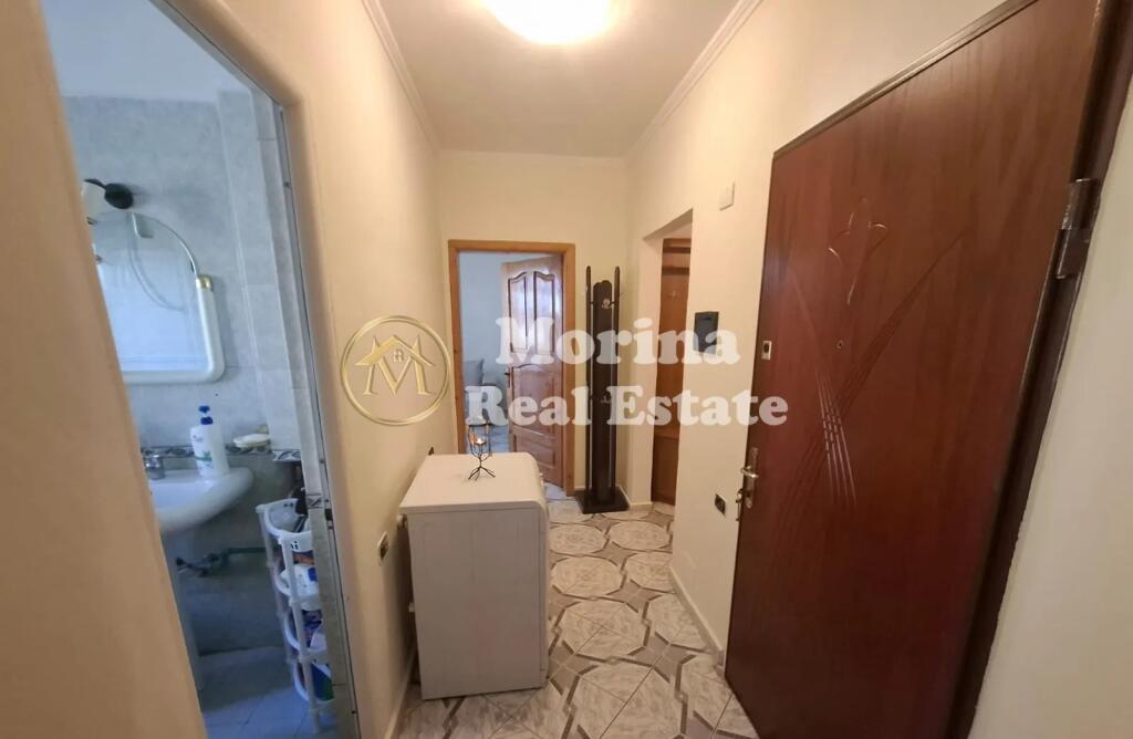Affitto, Appartamento 1+1, a Kinostudio, 350 Euro/Mese