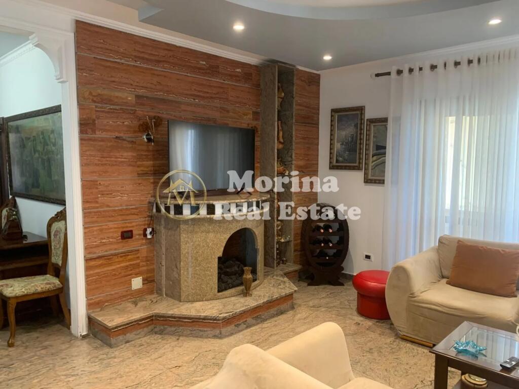 Affitto Appartamento 2+1, Viale Zogu 1, 900 Euro/mese