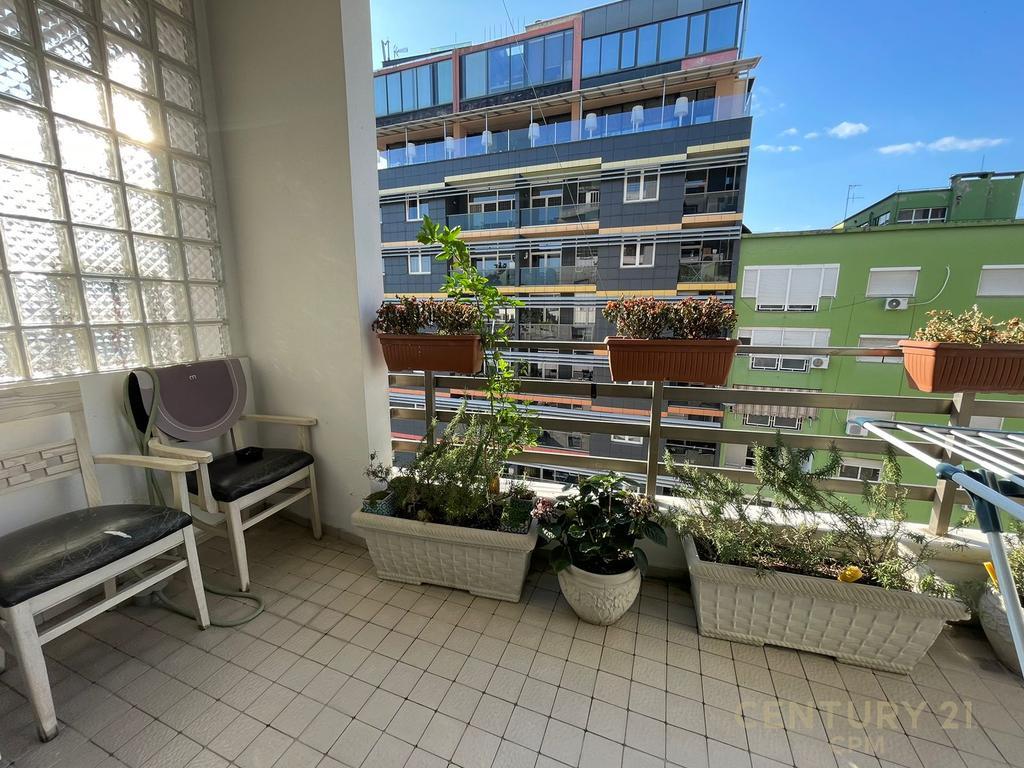 Apartament 2+1 per qira ne Bllok!