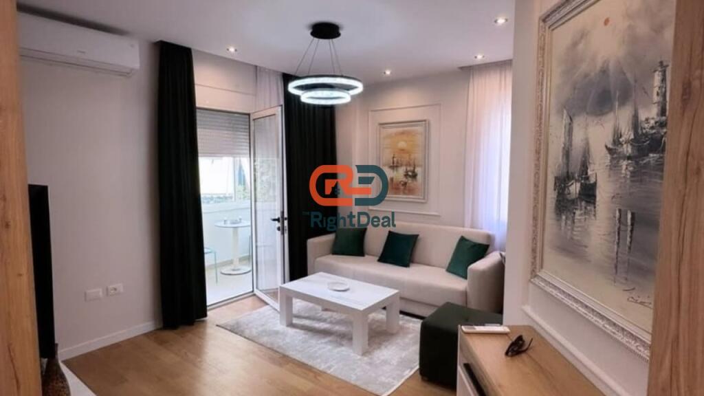 Tek Kopshti Zoologjik, Shitet Shitet Apartament 2+1, Totalisht I Investuar !!