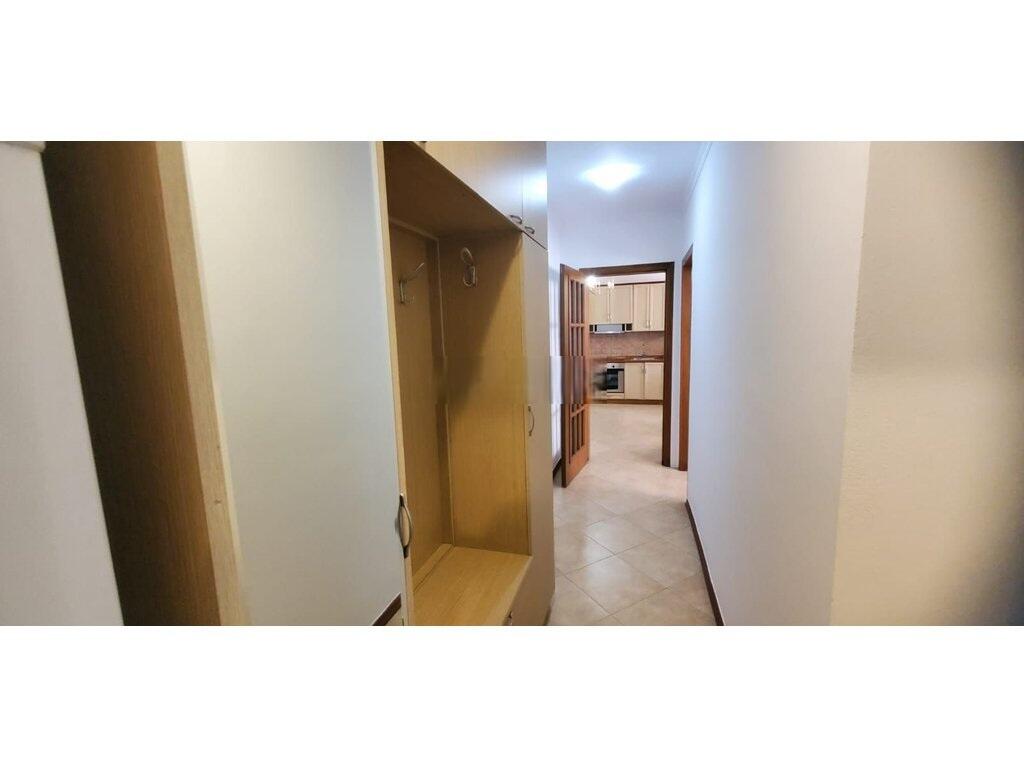 🏢 Apartament 2+1 me Qira në Zemër të Tiranës – 75,000 Lek NET