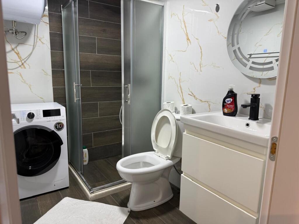 Duplex arredato, sulla strada di Elbasan, prezzo 600 euro
