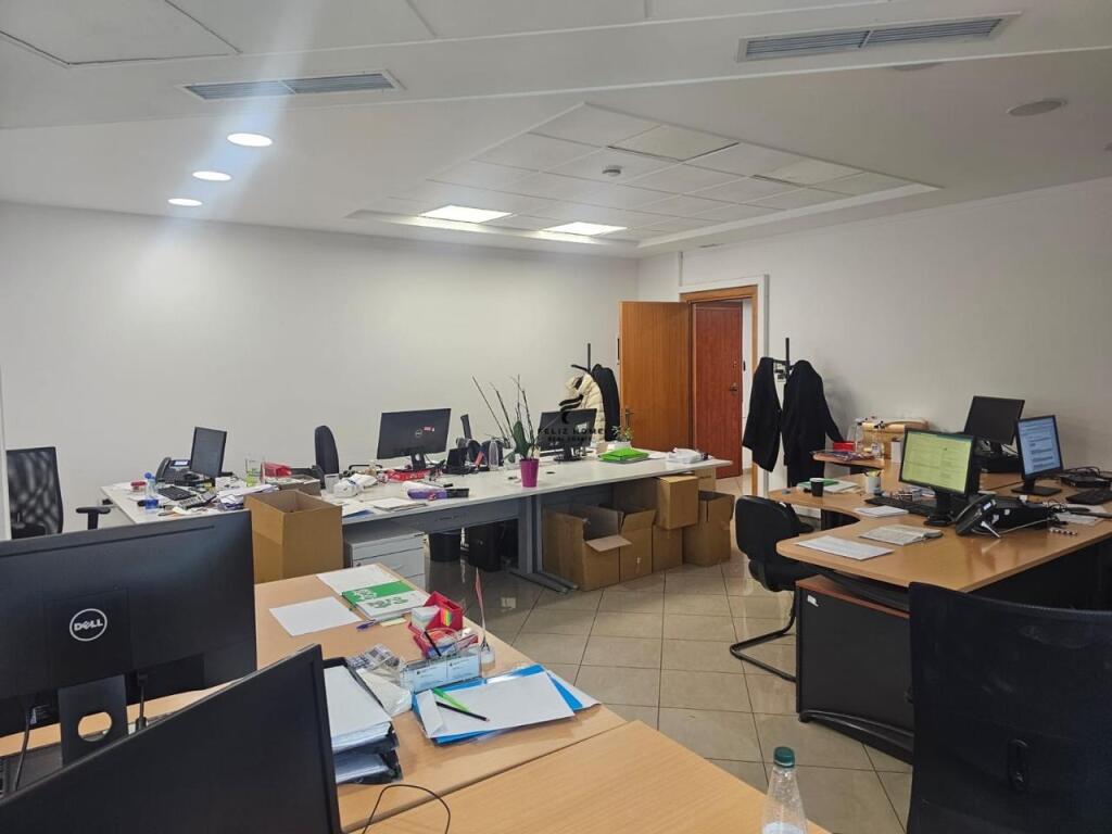 ZYRE ME QERA 110M2 BLLOK 2.200 EURO