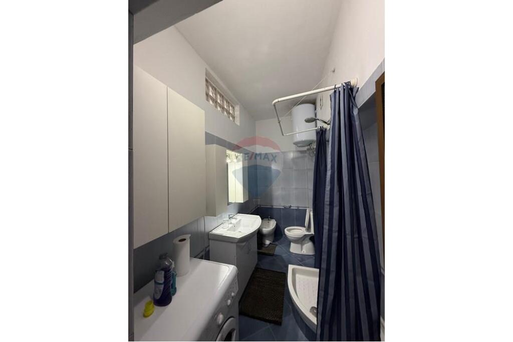 🏢 Jepet me qira apartament 1+1 📍 Blloku, Tiranë !