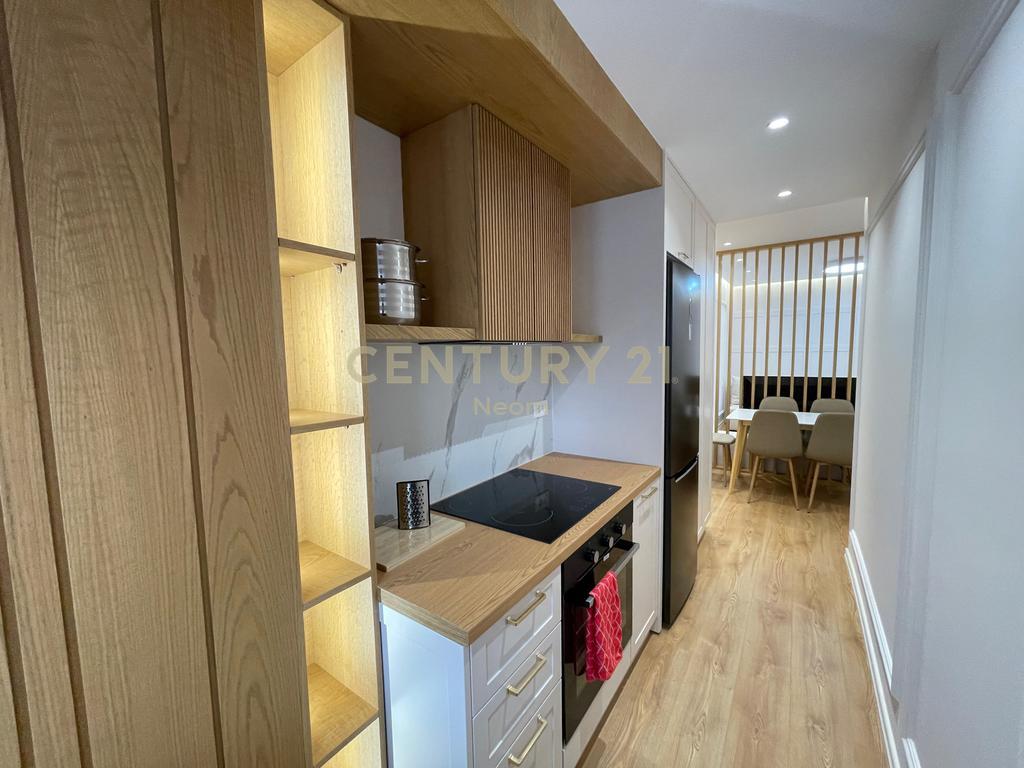 QIRA, APARTAMENT MODERN 1+1, TIRANA E RE!