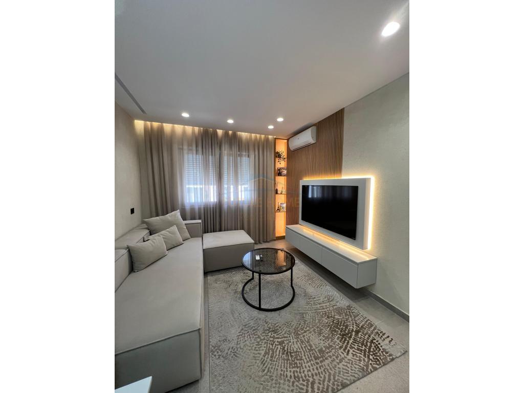 Shitet Apartament 1+1, Rruga e Bogdaneve