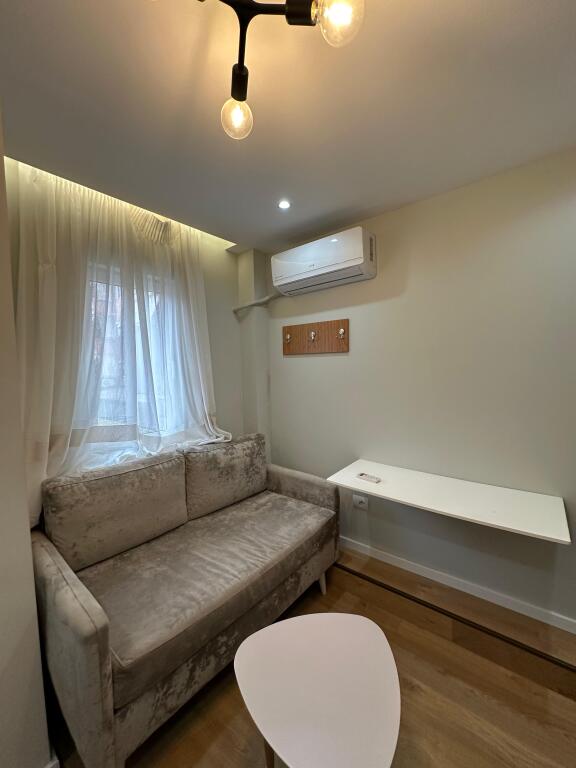 Rent, Apartment 1+1, Myslym Shyri, 500 Euro