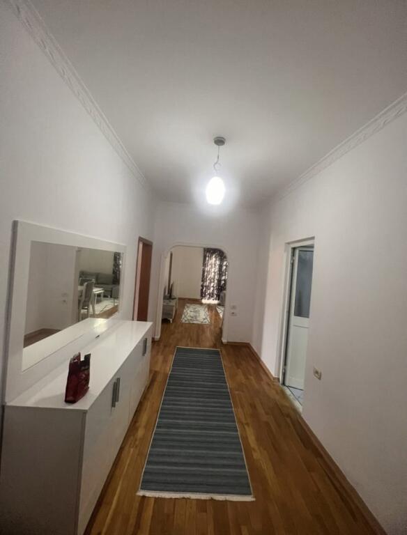 🏡 Jepet Apartament 2+1 me Qira në Fund të Rrugës Don Bosko, pranë Kompleksit Fiori Di Bosco, Tiranë