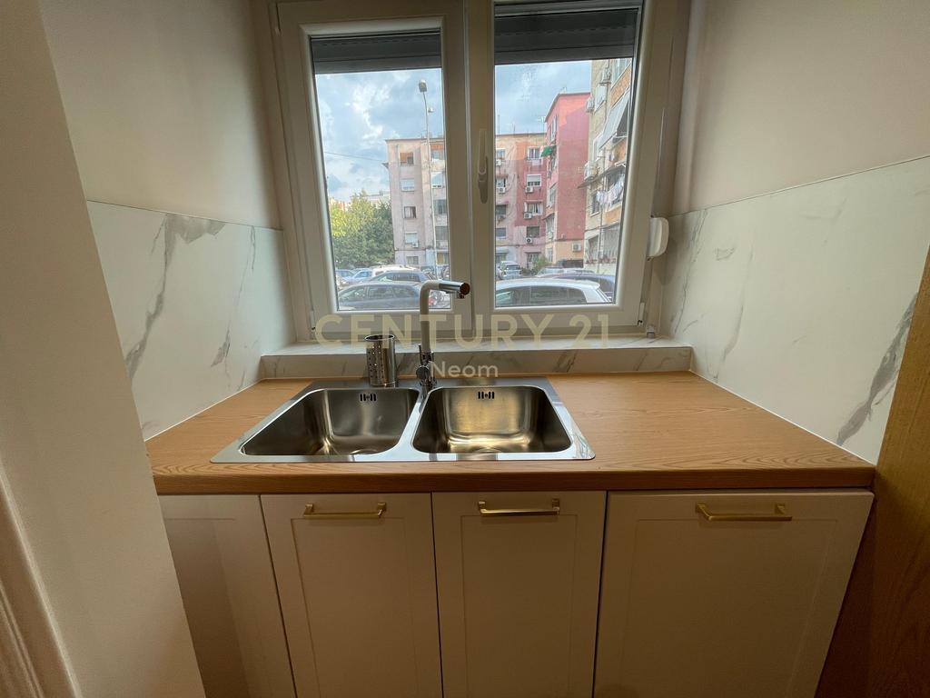 QIRA, APARTAMENT MODERN 1+1, TIRANA E RE!