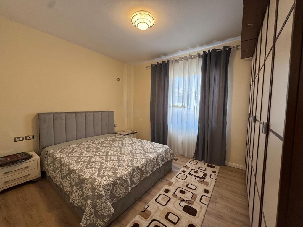 AFFITTIAMO APPARTAMENTO 2+1 VICINO AL PALAZZO DELLE BRIGATE! 600 € /Mese