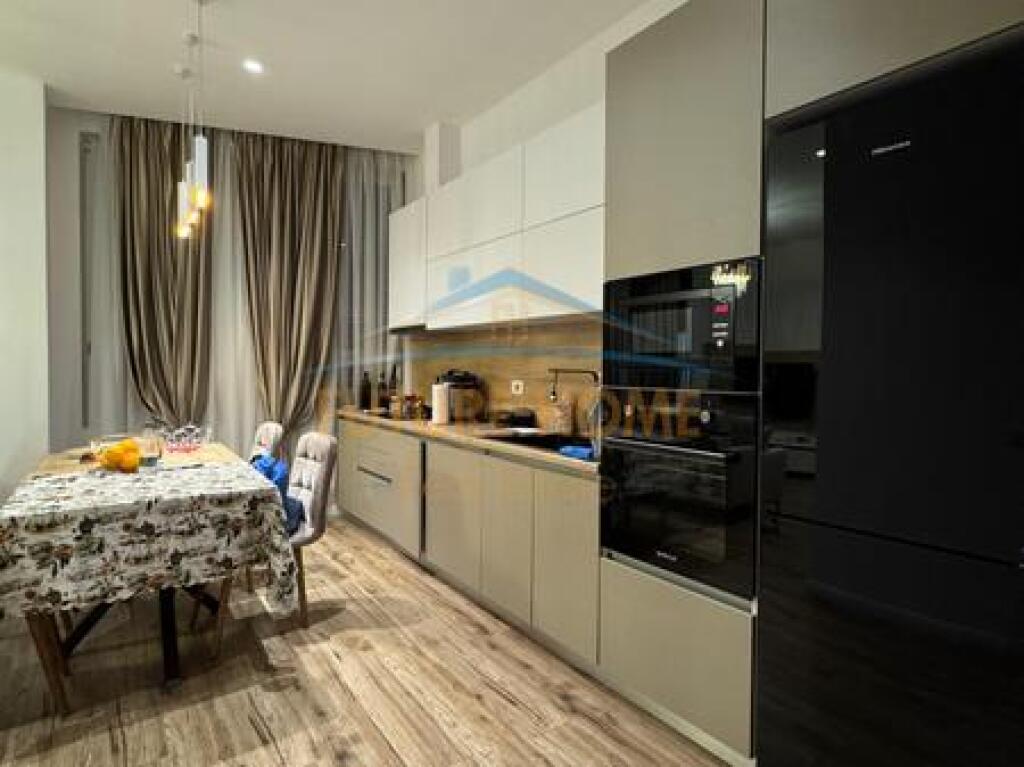 In vendita, Appartamento 2+1, 21 Dhjetori, Tirana