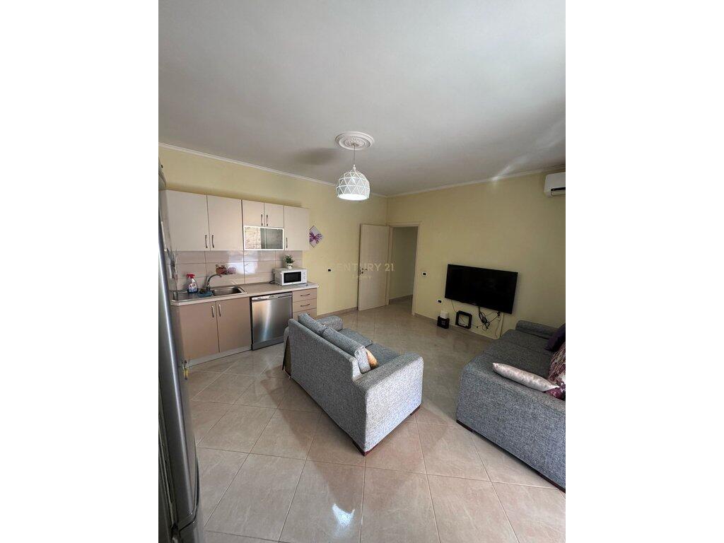 Appartamento 2+1 In Affitto ad Astir, Tirana - Prezzo: Contattare | 95 m²