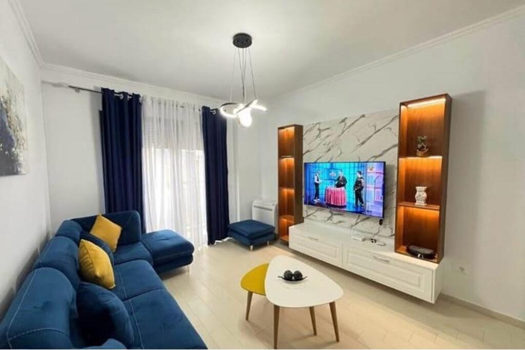 APARTAMENT 2+1 PER QIRA -----KODRA E DIELLIT