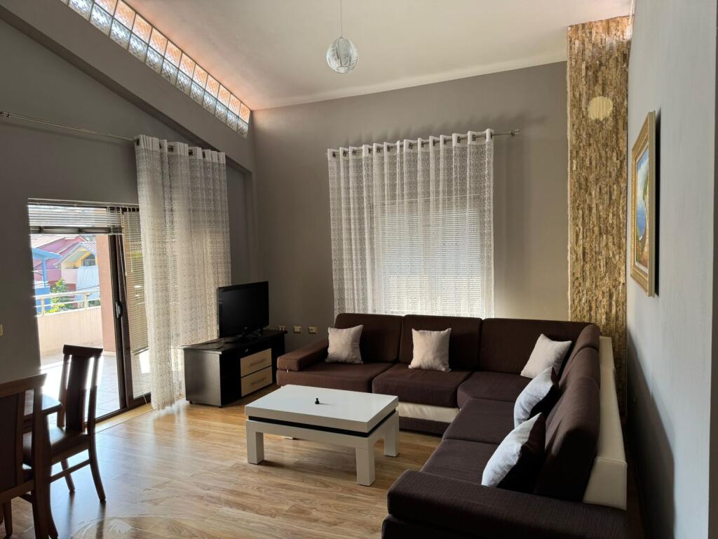 Villa – 4th floor for rent, furnished
