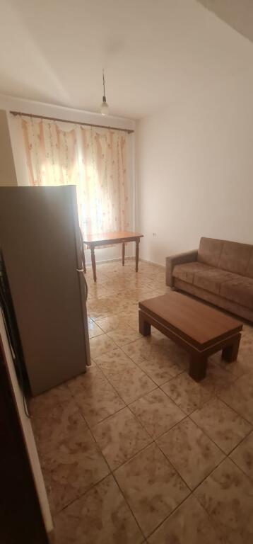 Super ap 1+1 tek rruga e durresit ( ambasada kineze )
