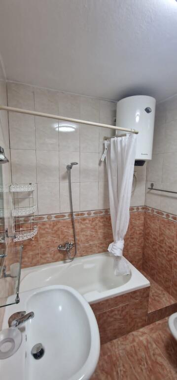 Apartment For Rent 1+1 at Komuna e Parisit (ID B210825) Tirane