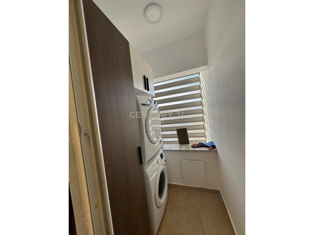ISH FUSHA E AVIACIONIT: APARTAMENT 2+1 ME QIRA