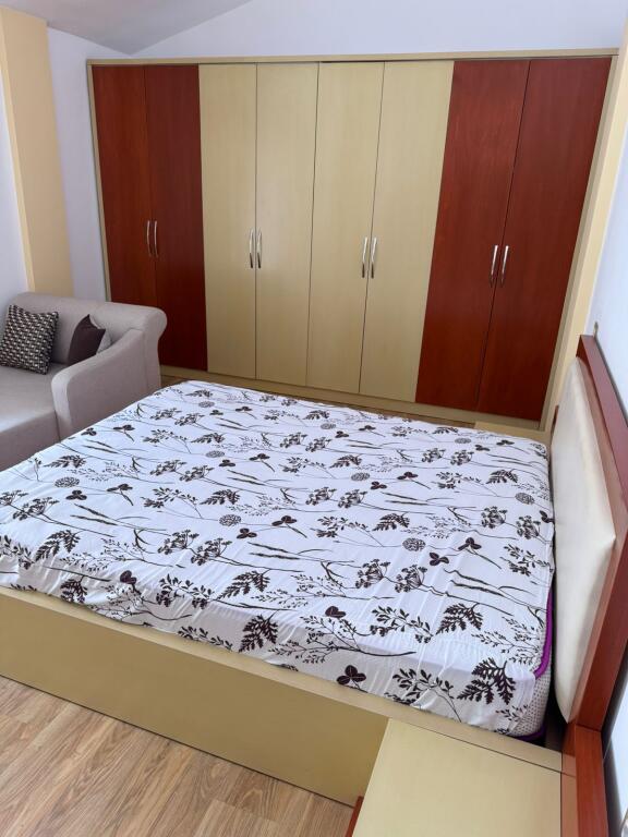 Villa – 4th floor for rent, furnished