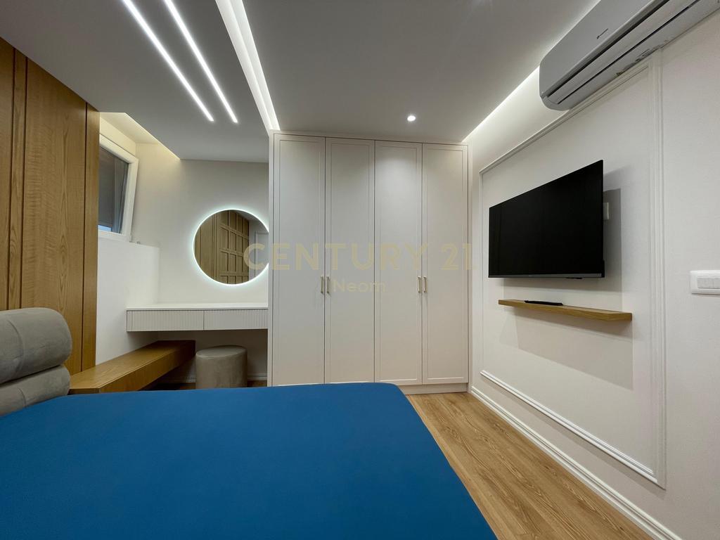 QIRA, APARTAMENT MODERN 1+1, TIRANA E RE!