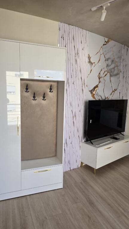 🏡 Apartament me Qira – Astir, Pallati Hotel Granda 📍