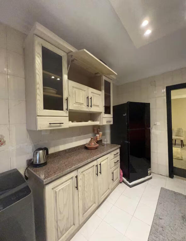 Apartament me Qera 2+1 ne Xhamllik (ID B2201482) Tirane