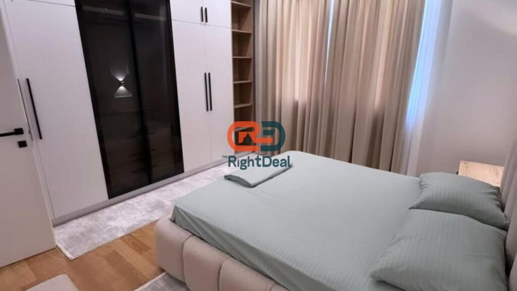 Tek Kopshti Zoologjik, Shitet Shitet Apartament 2+1, Totalisht I Investuar !!