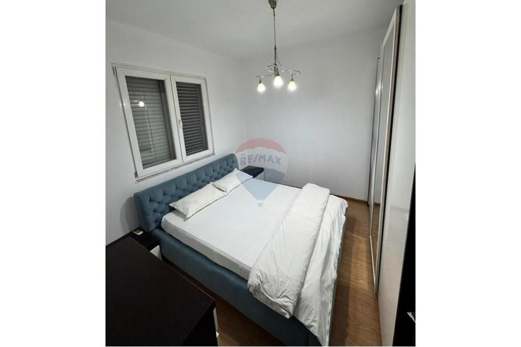 Jepet apartament 2+1 me qira ne rrugen Jordan Misja