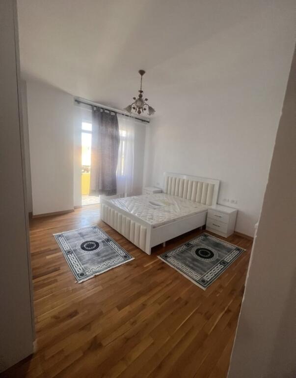 🏡 Jepet Apartament 2+1 me Qira në Fund të Rrugës Don Bosko, pranë Kompleksit Fiori Di Bosco, Tiranë