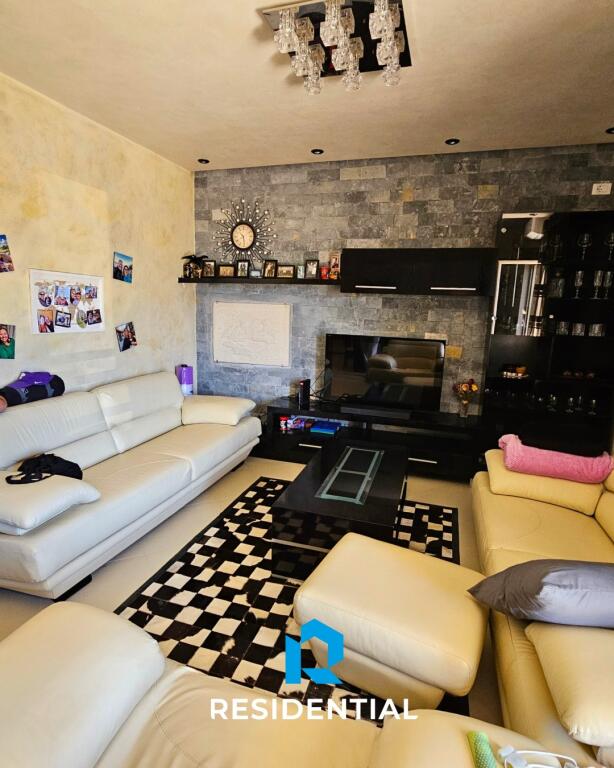 Tek Liqeni I Thate Shitet Apartament 2+1+2 I Mobiluar Me Cmim Super Okazion 1690€/m²!
