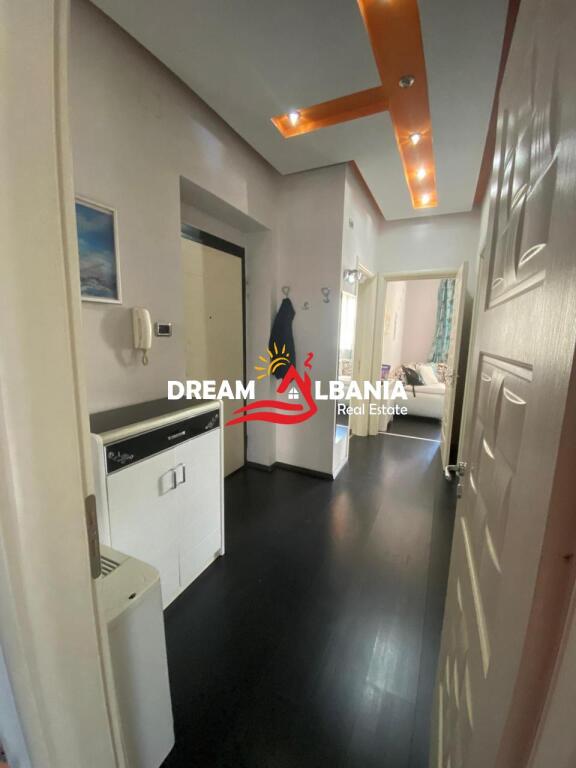 Shitet apartament 2+1 tek Rruga e Durresit (ID 4129493)