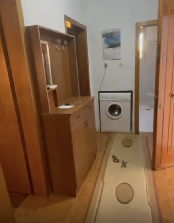 Jepet Me Qera Apartament 2+1+1 Ballkon