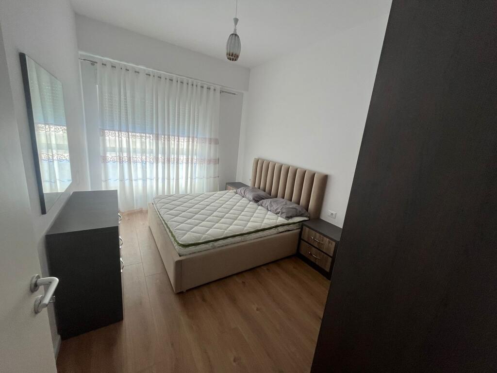 Apartament 1+1 me qira "Ali demi"